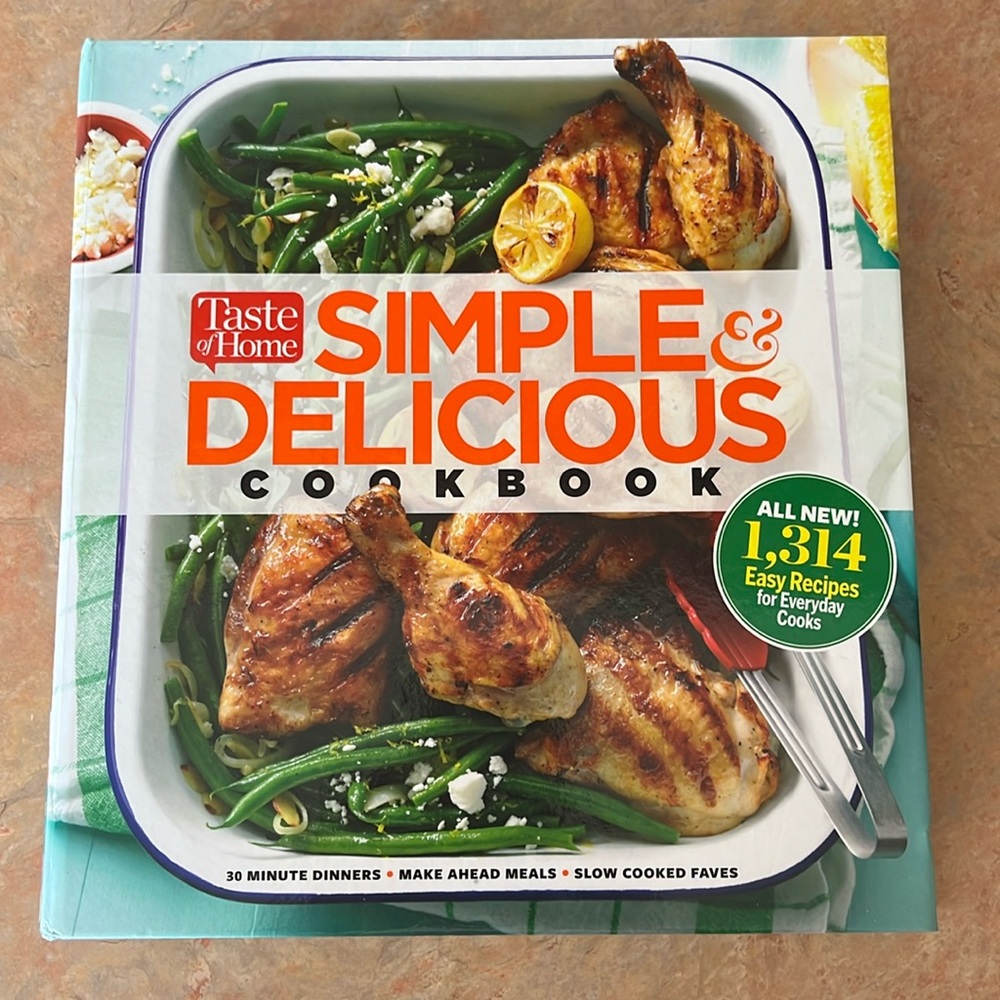 NWT Taste of Home Cookbook
